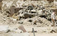 Iraq governor dies in bomb attack