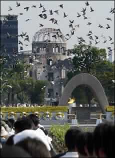 Hiroshima Mayor Lashes out at Bush on Atomic Bombing Anniversary