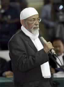 Abu Bakar Bashir Gets Four Years Jail for Acts of Treason