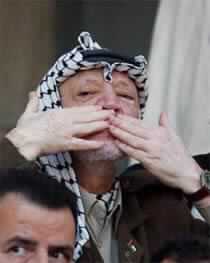 Israeli Army Kills Palestinian Fighter in Nablus, Arafat Ready to be a Martyr