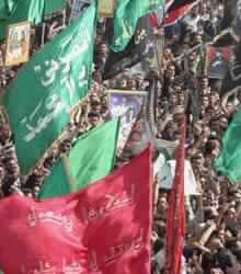 Thousands Pack Streets to Mourn Dead Iraqis