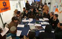 Israeli Rabbi Stokes Pullout Tensions